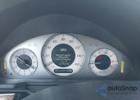 2008 Mercedes-Benz E 550 z USA, uszkodzony, nr VIN WDBUF72X18B329906